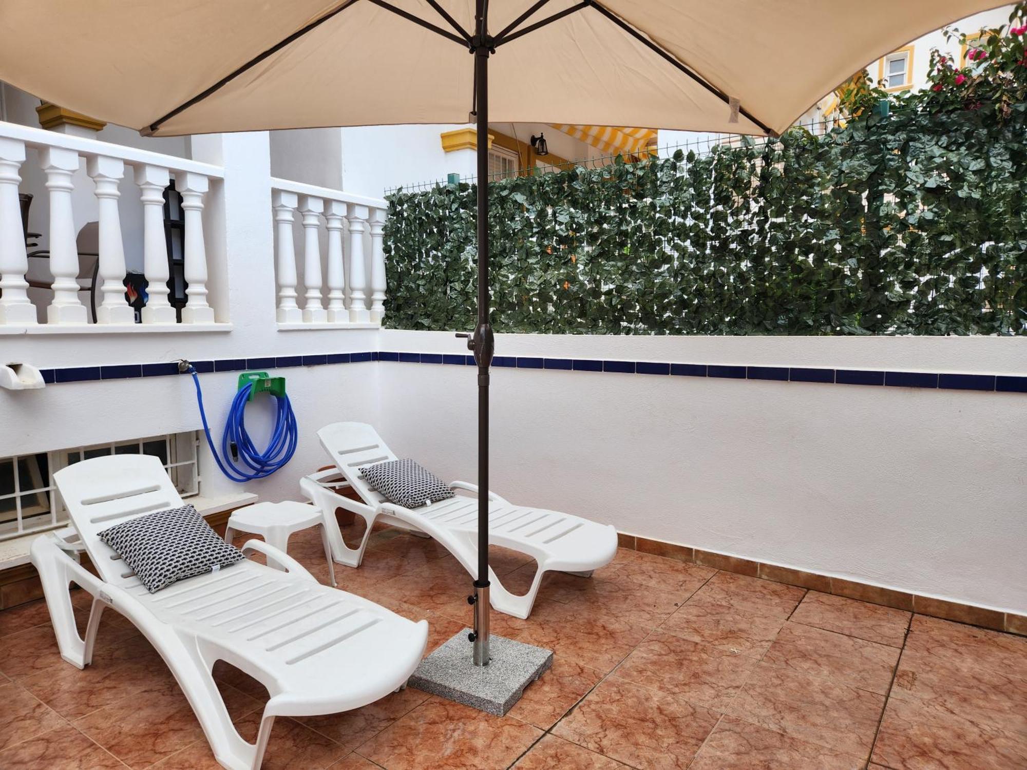 Triplex Adosado De Cuatro Dormitorios De Esencia Maritima A 2 Minutos De La Playa! 维拉 外观 照片